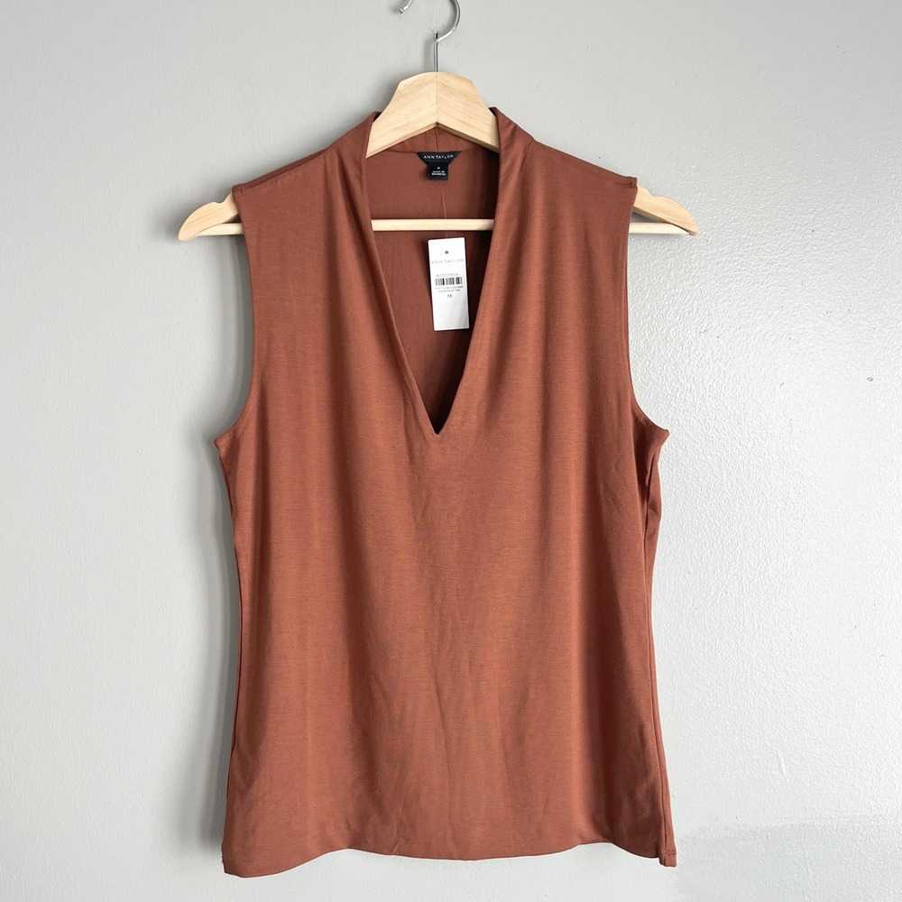 Ann Taylor Sleeveless Layering Top Women M Brown V-Neck Soft Minimalist NWT